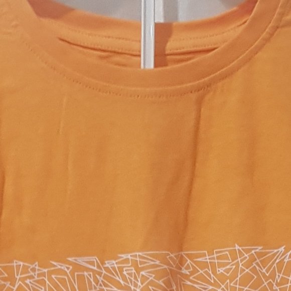 PRIMARK T-SHIRT WORLDWIDE LOGO SIZES 14-15YRS - Picture 4 of 4